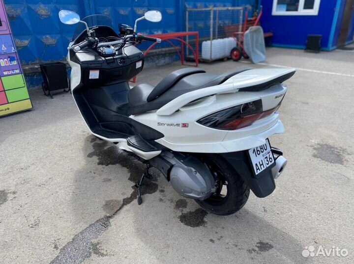 Suzuki SKY wave 400S