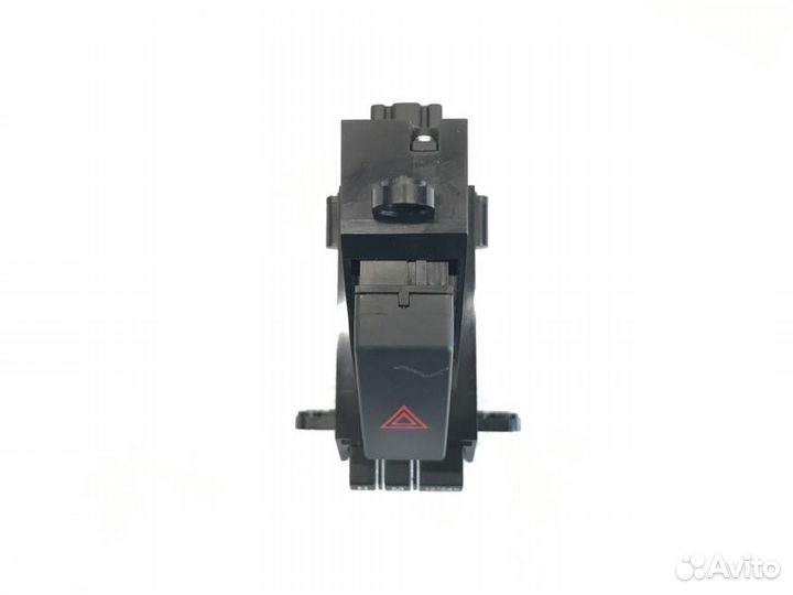 Кнопка аварийной сигнализации Mazda 3Bl седан 1.6