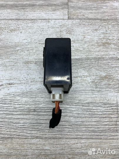 Блок управления зеркалами Kia Sorento кроссовер