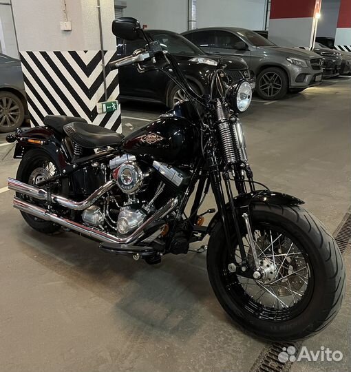 Softail Springer (Cross Bones)