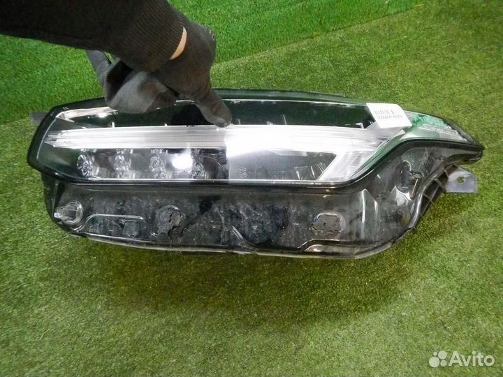 Фара левая Volvo XC90