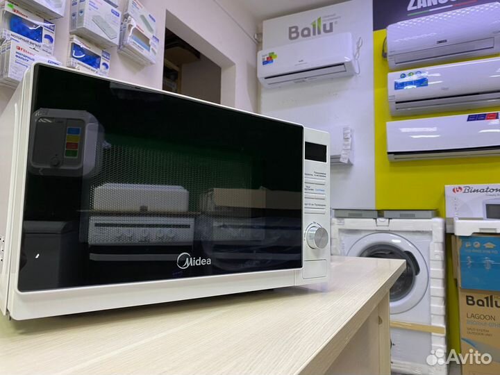 Микроволновая печь Midea AM720C4E-W