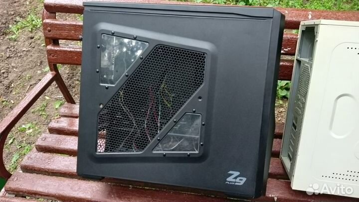 Продам игровой корпус zalma z9 plus