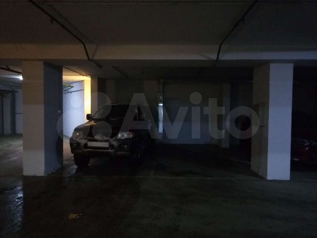 Машиноместо, 15 м²