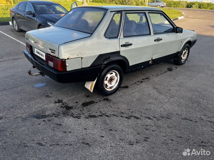 ВАЗ 21099 1.5 МТ, 2000, 242 000 км