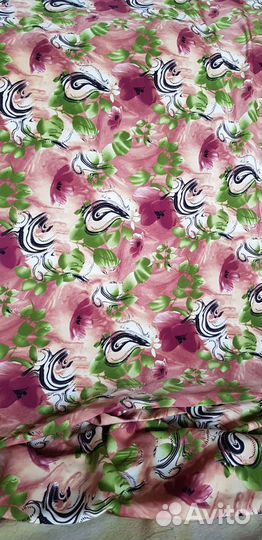 Отрез ткани шелк