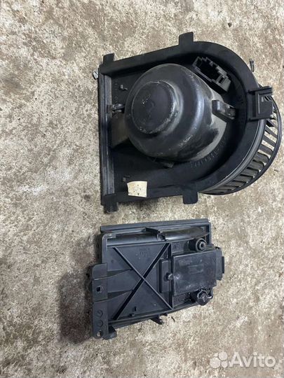 Моторчик печки Octavia a4 u1