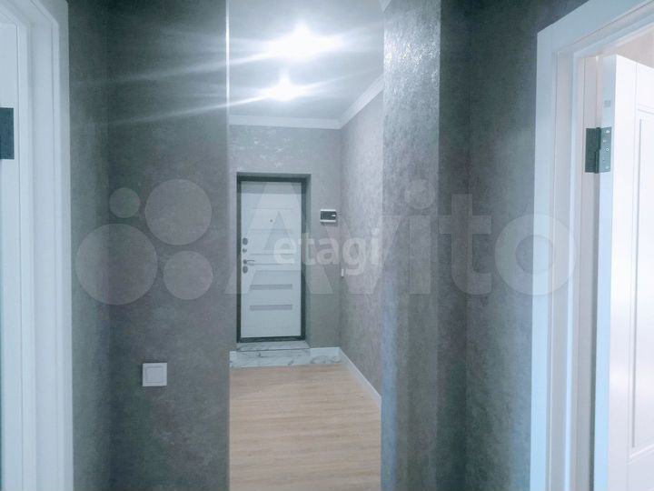 2-к. квартира, 54 м², 2/5 эт.