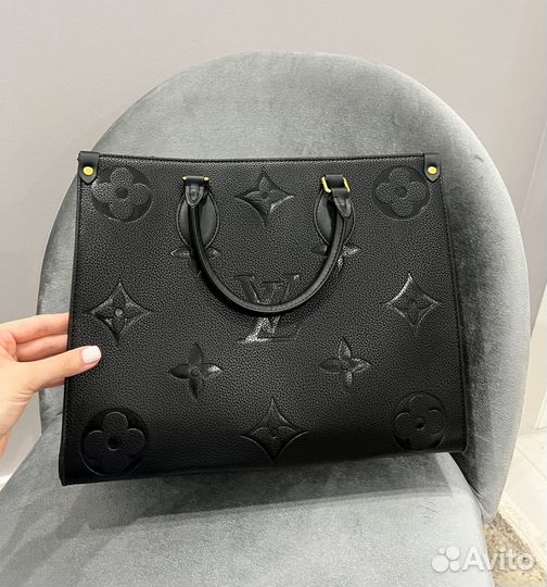 Сумка Louis Vuitton OnTheGo