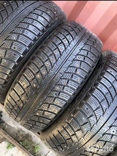 Gislaved Nord Frost 5 235/55 R17 103T