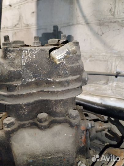Продаётся бензобак УАЗ-3151 (469 ),компрессор ЗИЛ