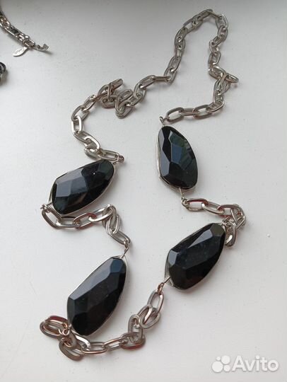 Серьги, браслет, бусы