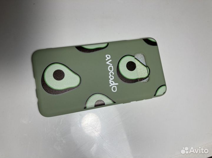 Продаю новый матовый чехол на Samsung Gelaxy S10e