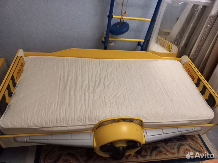 Мебель в детскую для мальчика