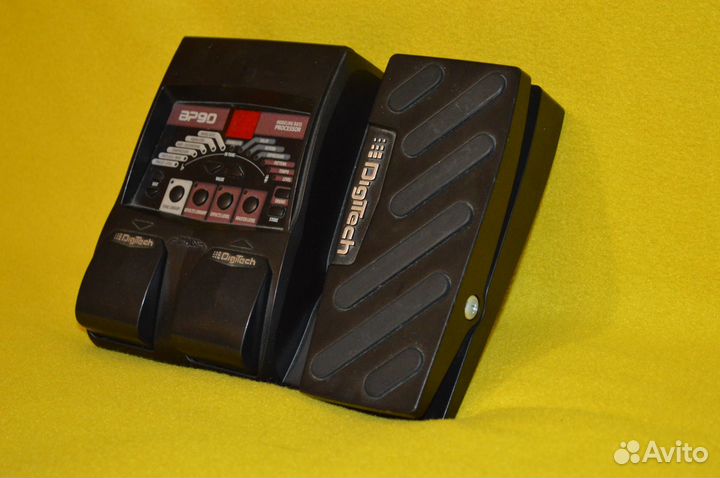 Процессор для бас гитары - digitech bp90