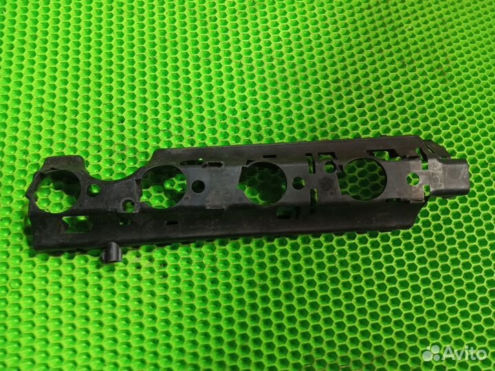 Канал для кабеля катушки Skoda Octavia