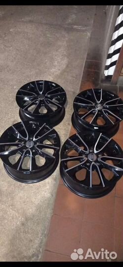 Колеса в сборе для камри 215/60 R16 95