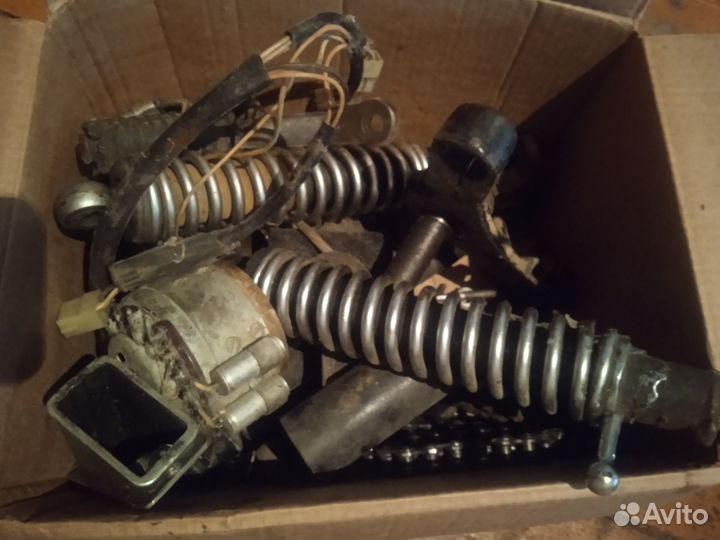 Запчасти на Иж