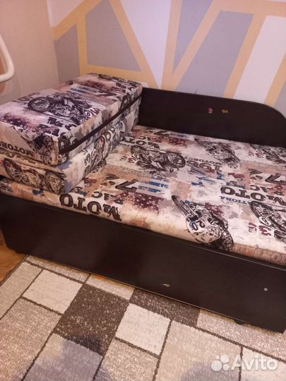 Кровать-диванчик