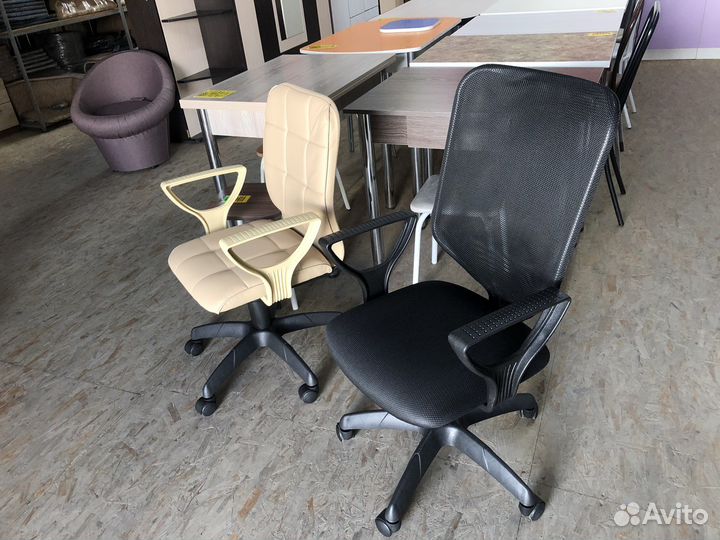 Компьютерное кресло новое