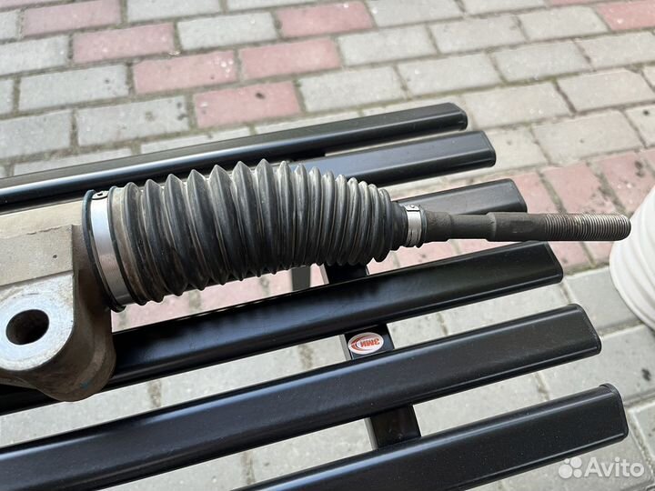 Рулевая рейка Toyota Rav4