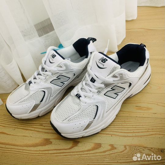 Обувь, кроссовки