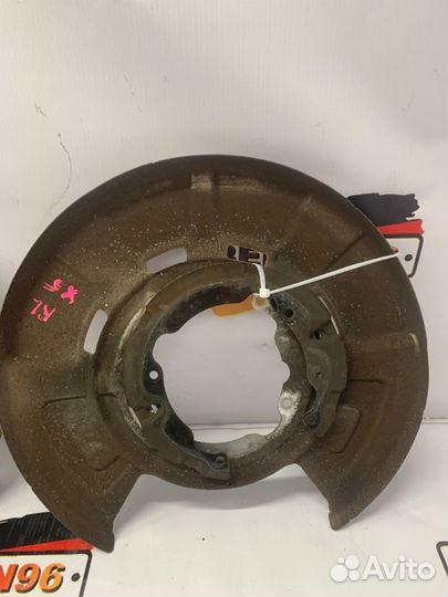 Кожух тормозного диска задний Bmw X5 E70 N55B30