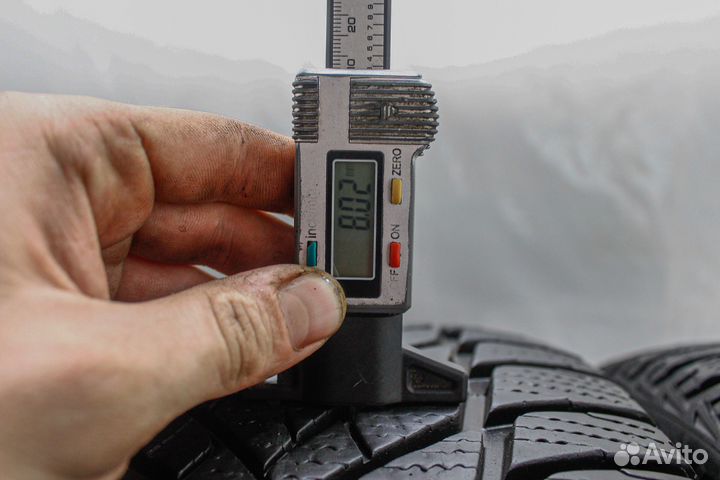 Goodyear Ultra Grip Ice Arctic 2 235/45 R17 97T