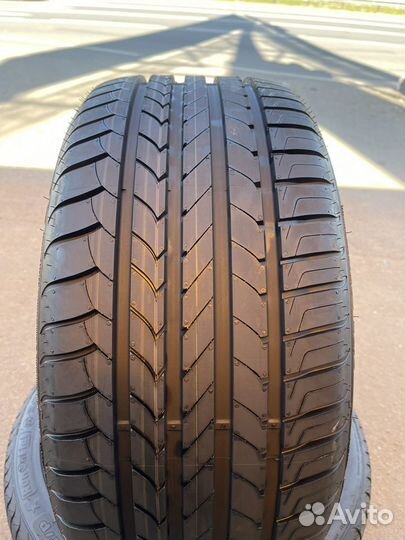 Goodyear EfficientGrip 225/45 R18 и 255/40 R18