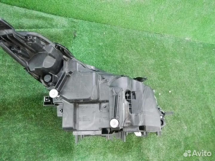 Фара левая Lexus RX200t/RX300/RX350/RX350L/RX450h/RX450hL