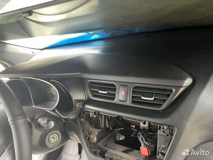 Комплект Безопасности/ торпедо kia rio 3