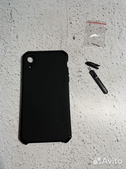 Противоударный чехол для iPhone XR Element Case