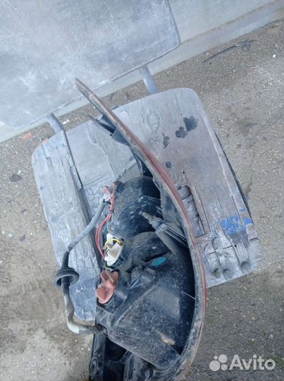 Продам заднюю левую фару на Chevrolet Aveo