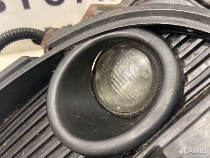 Фара противотуманная передняя Mitsubishi Lancer 9