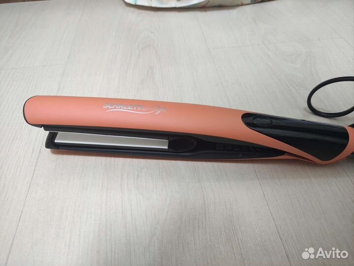 Выпрямитель для волос Scarlett