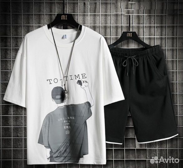 Спортивный костюм