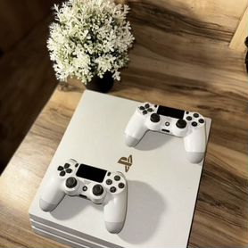 Sony Playstation 4 pro Белая 150 игр