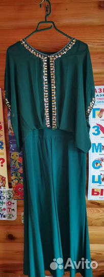 Вечернее платье