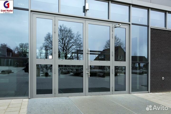 Входная группа из алюминиевого профиля