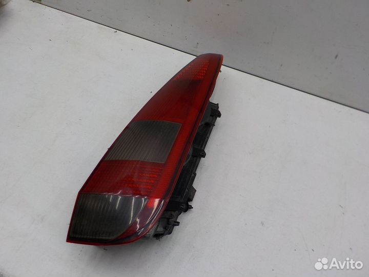 Фонарь задний правый Ford Fiesta 2001-2007