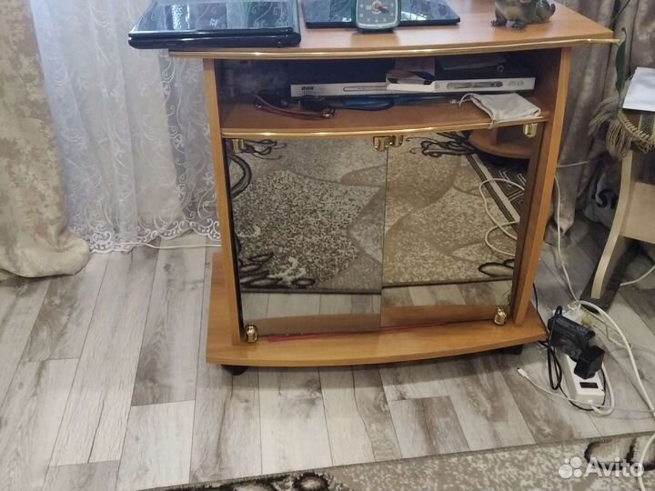 Тумба под телевизор