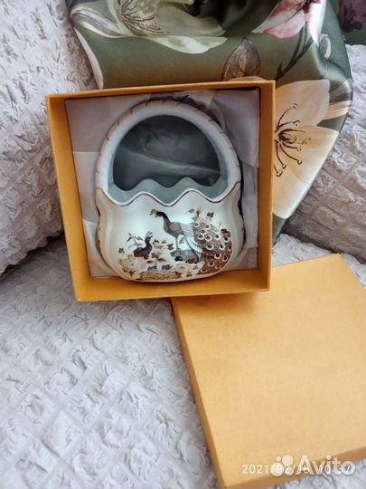 Конфетница новая