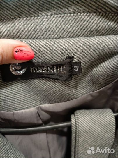 Пальто женское 46 размер в отличном состоянии