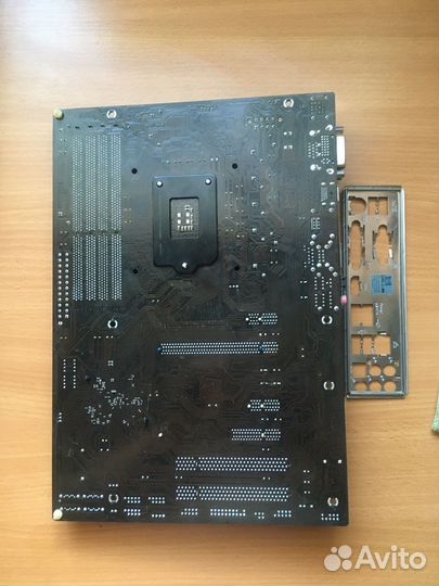 Материнская плата 1156