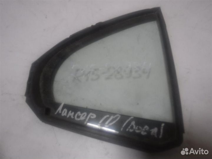 Стекло двери задней правой (форточка) Mitsubishi