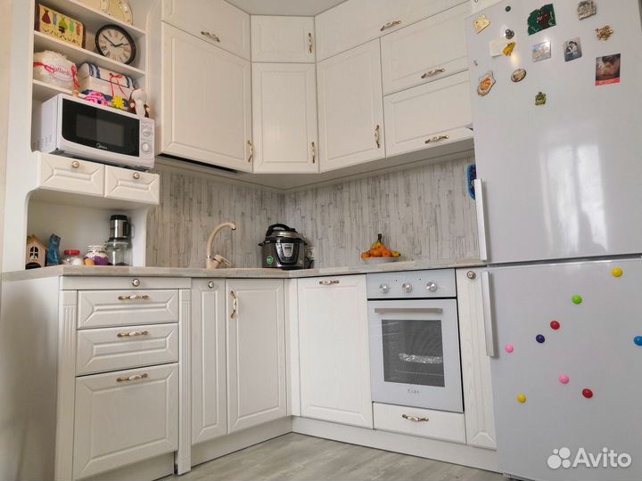 Кухня угловая. Цена за всю кухню ксп:18298