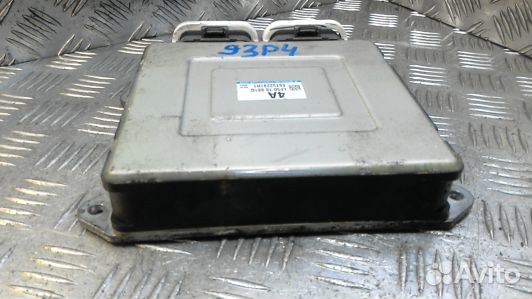 Блок управления двигателем mazda 3 1 (93P04PF01)