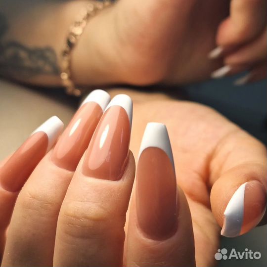 Маникюр, педикюр,Наращивание ногтей