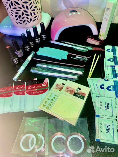 Набор для маникюра новый с лампой