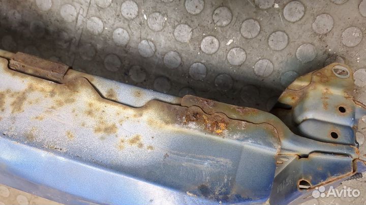 Усилитель бампера Honda FRV, 2005